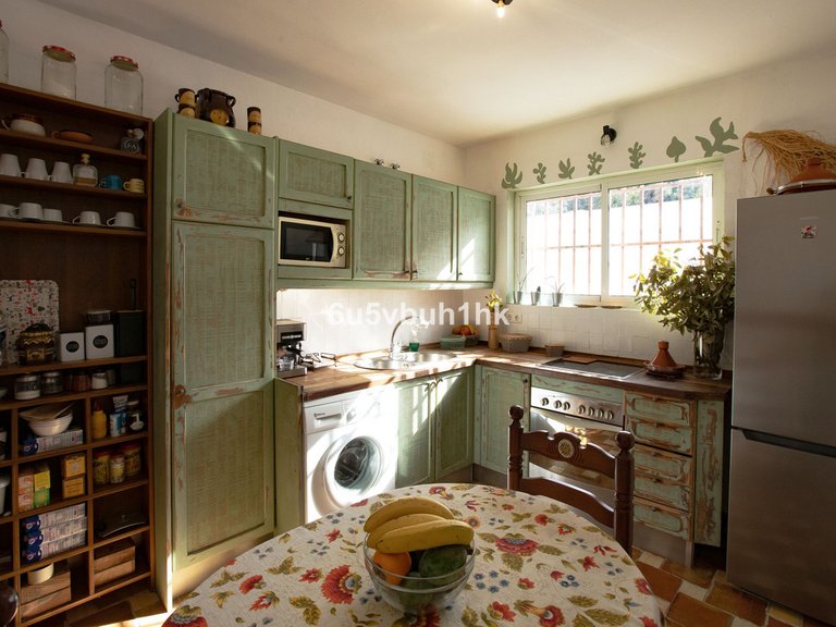 Villa for Sale in Alhaurín De La Torre, Malaga 15