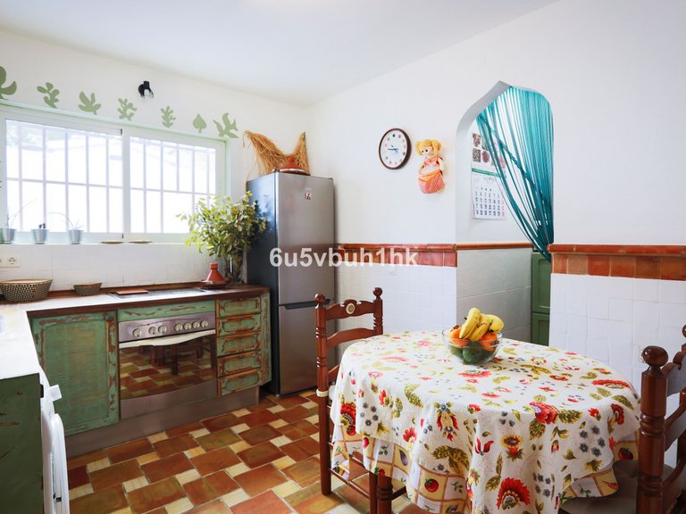 Villa for Sale in Alhaurín De La Torre, Malaga 16