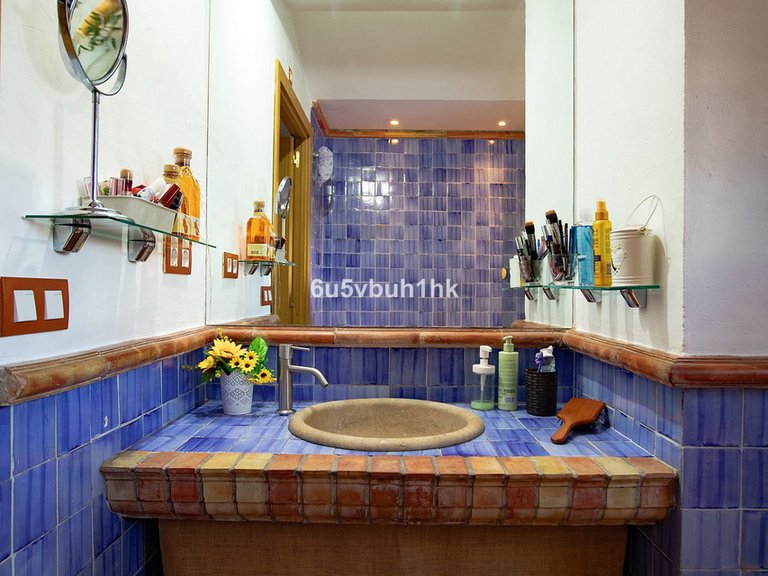 Villa for Sale in Alhaurín De La Torre, Malaga 30
