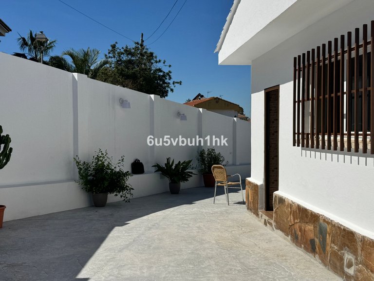 Villa for Sale in Alhaurín De La Torre, Malaga 46