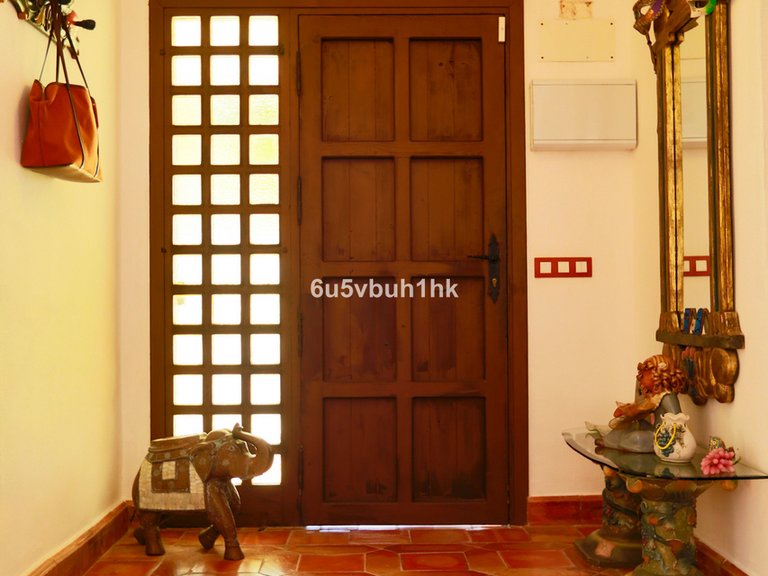 Villa for Sale in Alhaurín De La Torre, Malaga 7