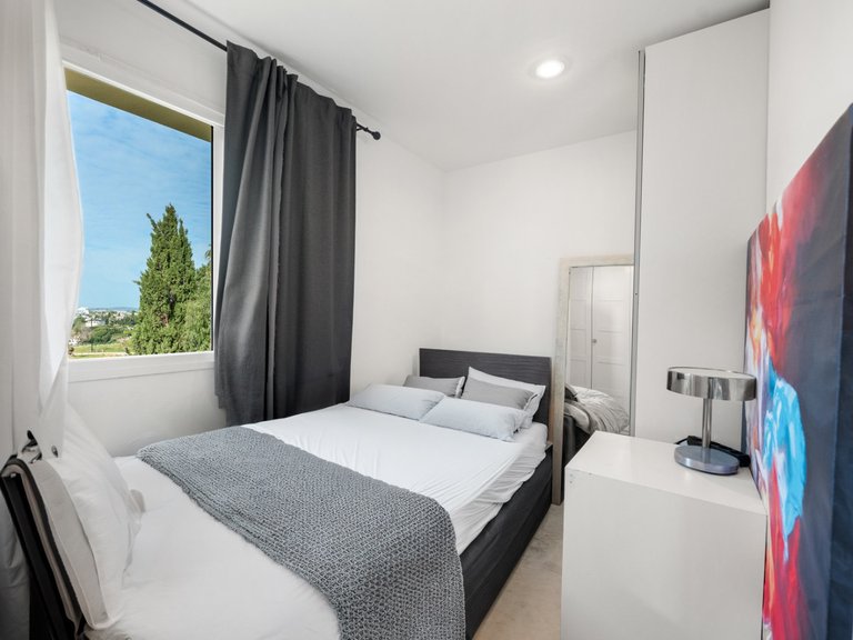 Apartment for Sale in Benahavís, Malaga 12
