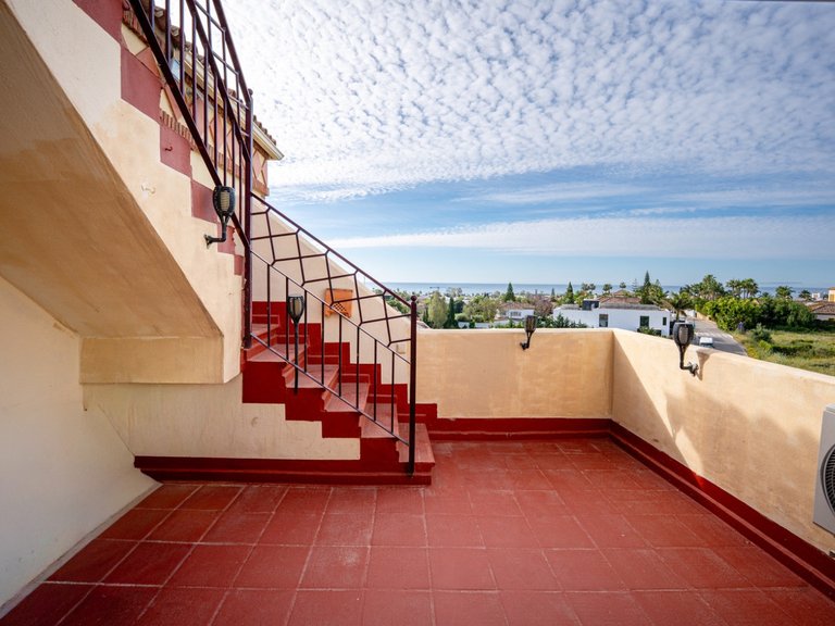 Apartment for Sale in Benahavís, Malaga 25