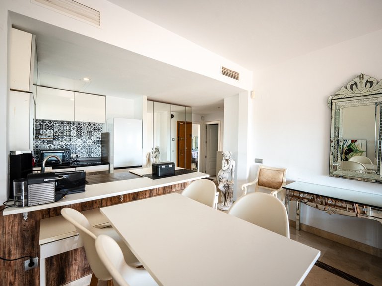 Apartment for Sale in Benahavís, Malaga 9