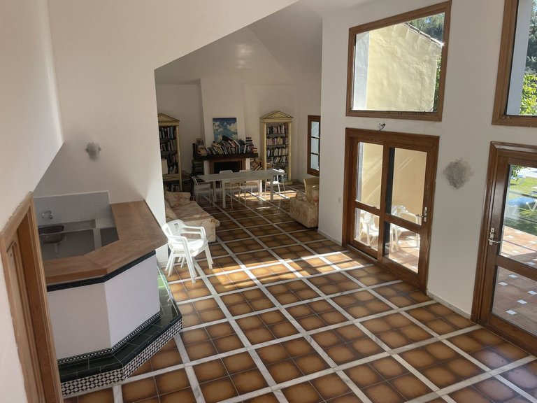 Apartment for Sale in Los Almendros, Malaga 11