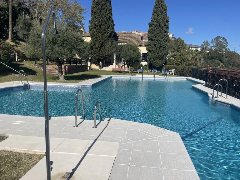 Apartment for Sale in Los Almendros, Malaga 14