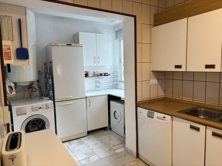 Apartment for Sale in Los Almendros, Malaga 16