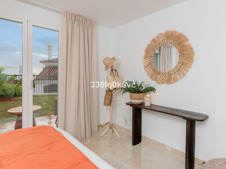 Apartment for Sale in Benahavís, Malaga 12