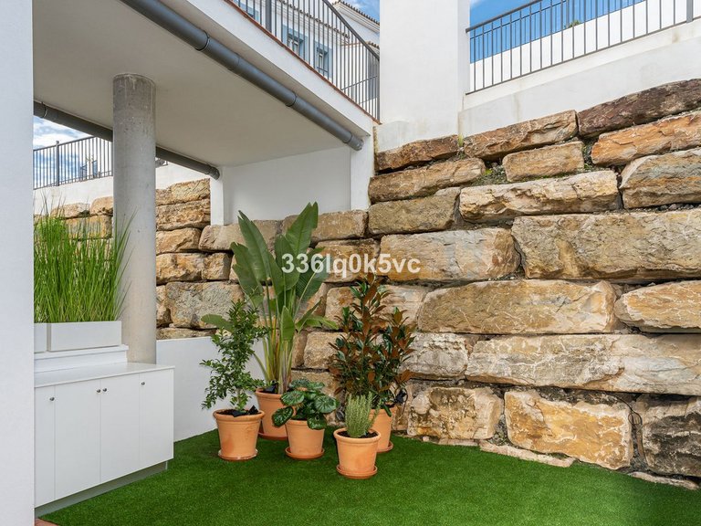 Apartment for Sale in Benahavís, Malaga 26