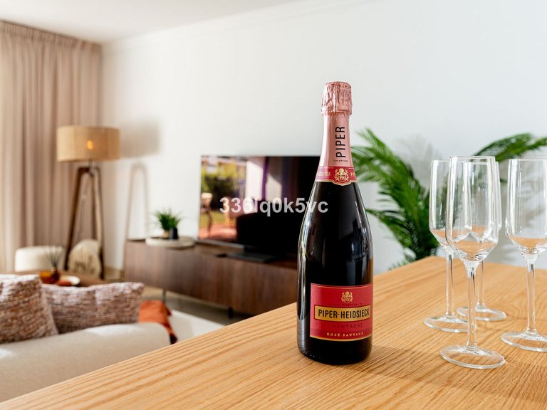 Apartment for Sale in Benahavís, Malaga 28