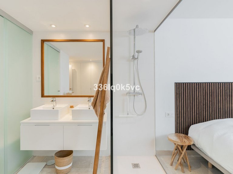 Apartment for Sale in Benahavís, Malaga 37