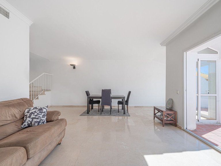 Villa for Sale in Benahavís, Malaga 14