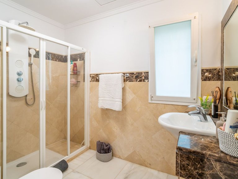 Villa for Sale in Mijas Golf, Malaga 16