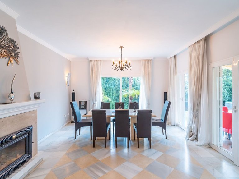 Villa for Sale in Mijas Golf, Malaga 17