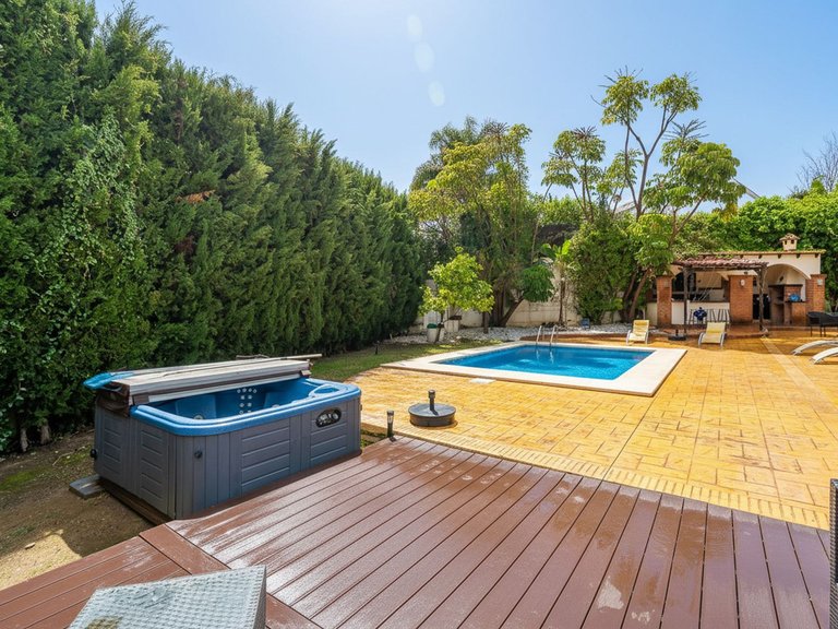 Villa for Sale in Mijas Golf, Malaga 43