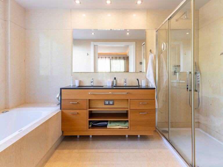 Apartment for Sale in Benahavís, Malaga 15