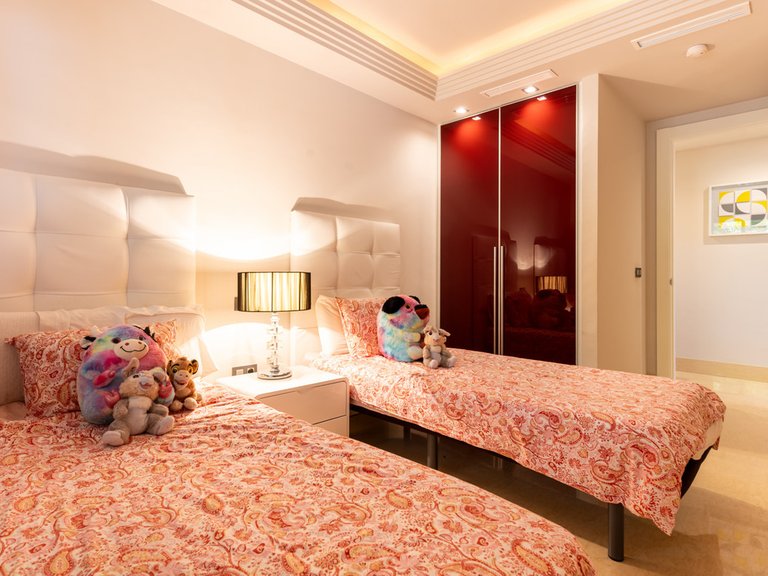 Apartment for Sale in Benahavís, Malaga 17
