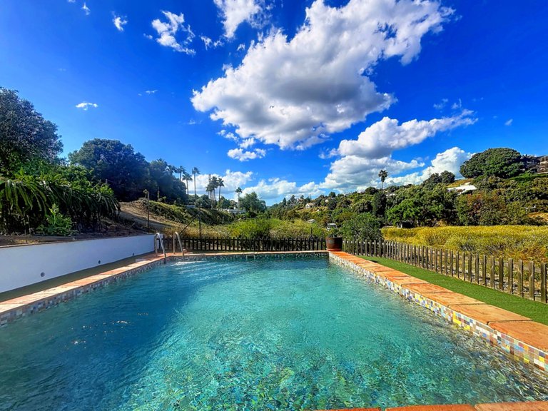 Villa for Sale in Estepona, Malaga 2