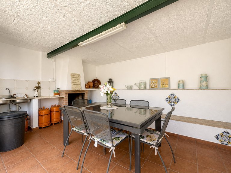 Villa for Sale in Estepona, Malaga 32