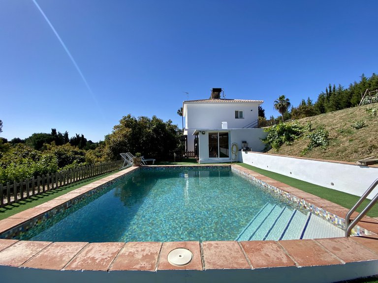Villa for Sale in Estepona, Malaga 34