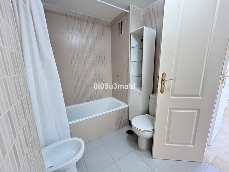Apartment for Sale in El Palo, Malaga 25