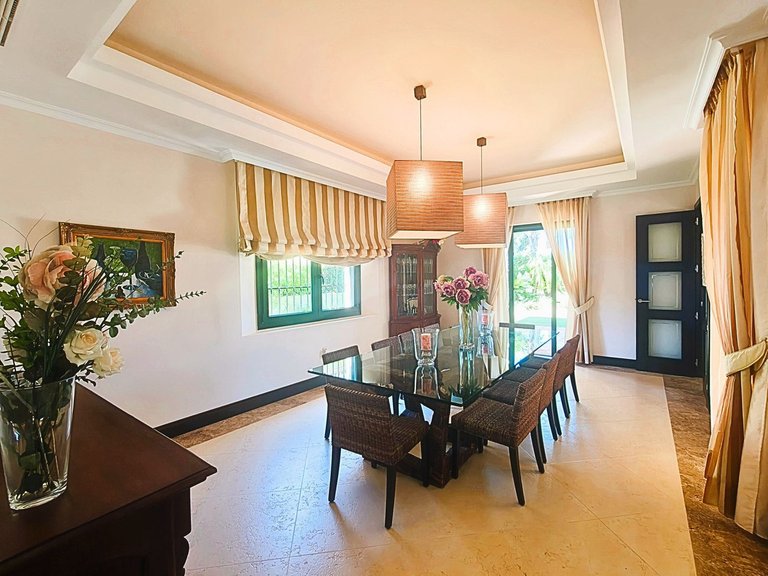 Villa for Sale in San Roque Club, Cadiz 12