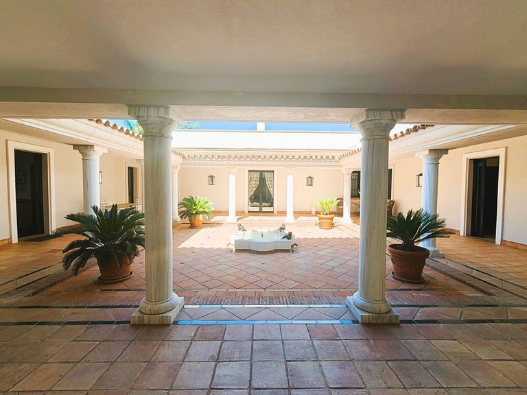 Villa for Sale in San Roque Club, Cadiz 14