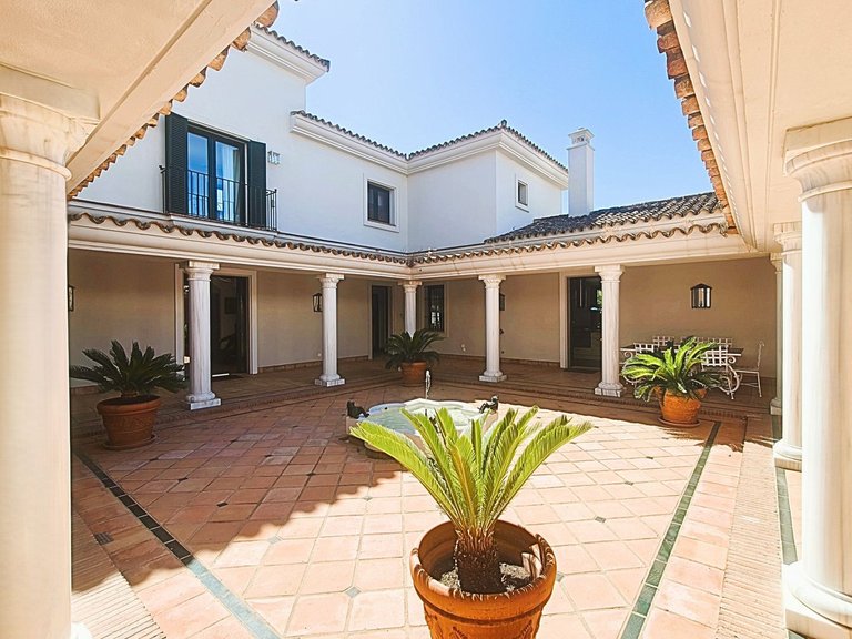 Villa for Sale in San Roque Club, Cadiz 15