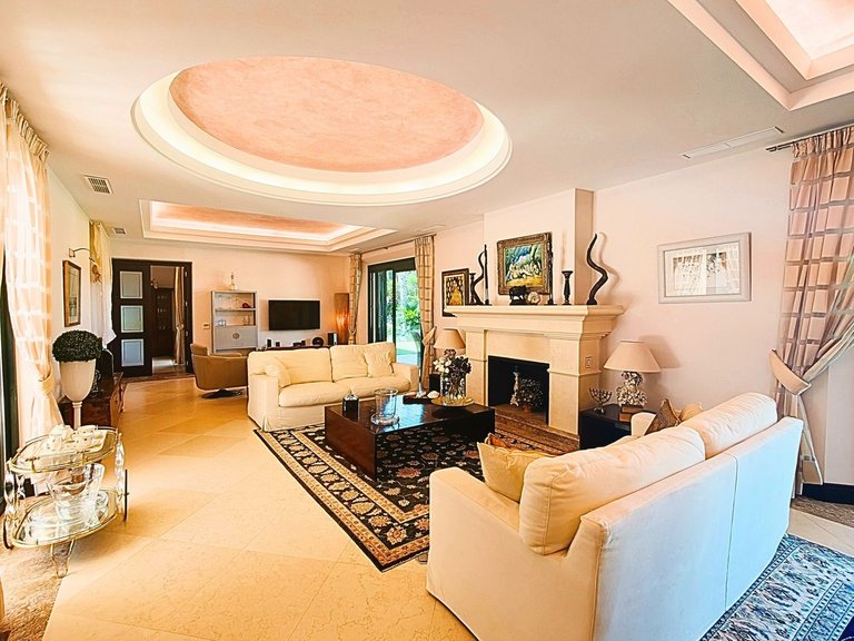 Villa for Sale in San Roque Club, Cadiz 8