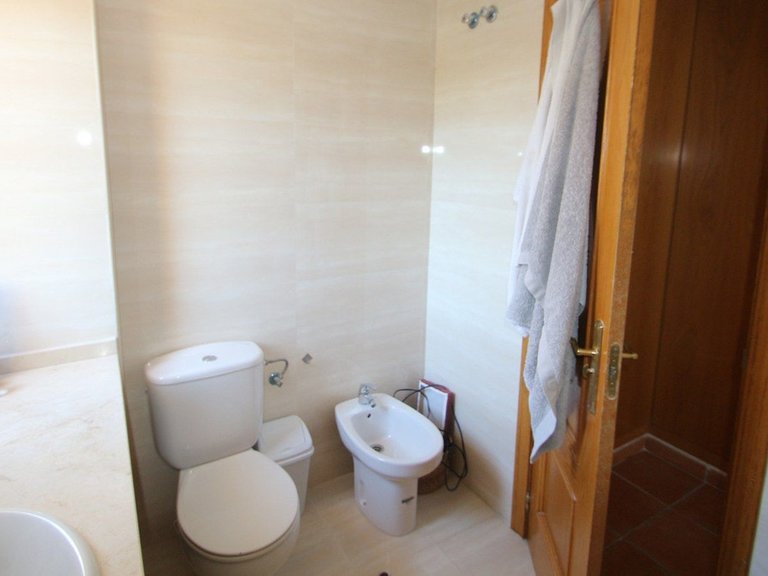 Villa for Sale in Los Pacos, Malaga 17
