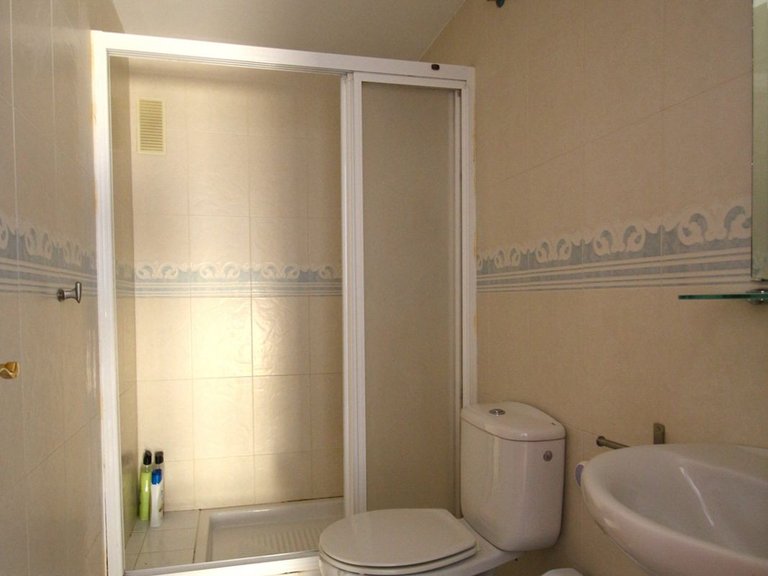 Villa for Sale in Los Pacos, Malaga 20