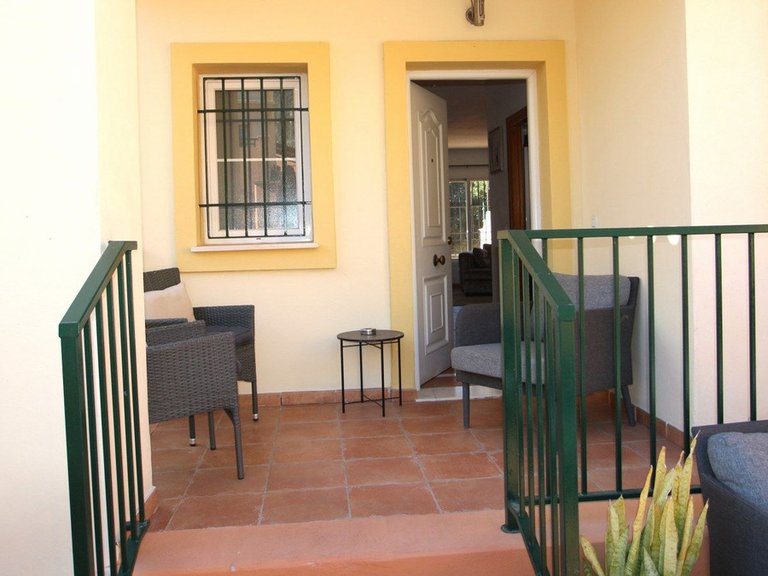 Villa for Sale in Los Pacos, Malaga 28