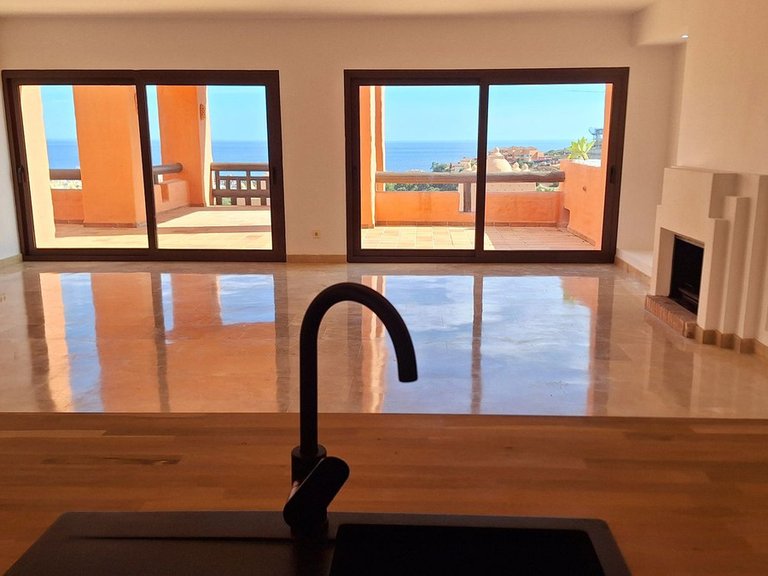 Apartment for Sale in La Duquesa, Malaga 17