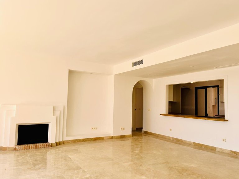 Apartment for Sale in La Duquesa, Malaga 7