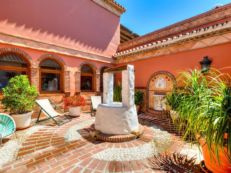 Villa for Sale in Coín, Malaga 12