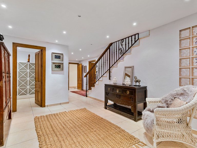 Villa for Sale in Coín, Malaga 14