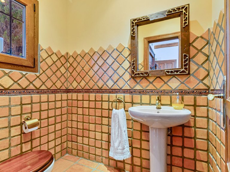 Villa for Sale in Coín, Malaga 27