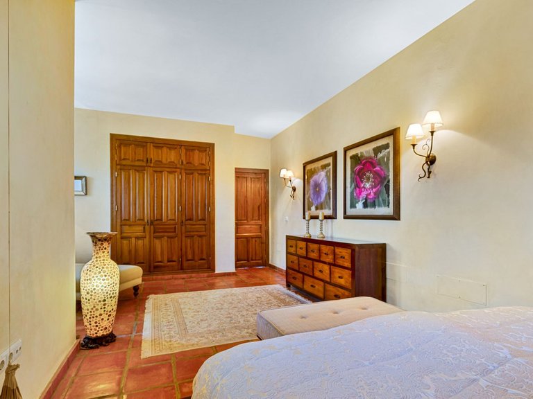 Villa for Sale in Coín, Malaga 29