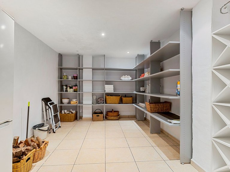 Villa for Sale in Coín, Malaga 33