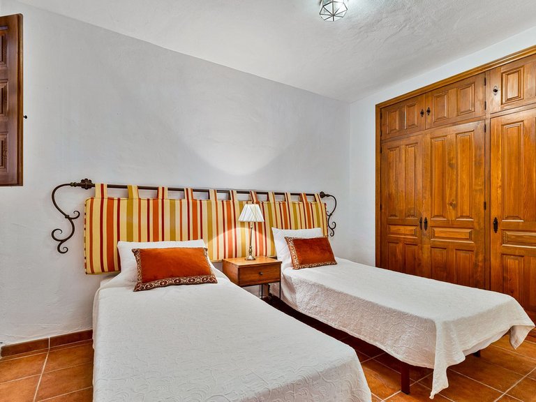 Villa for Sale in Coín, Malaga 34