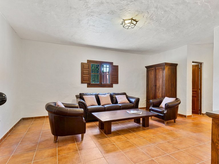 Villa for Sale in Coín, Malaga 38