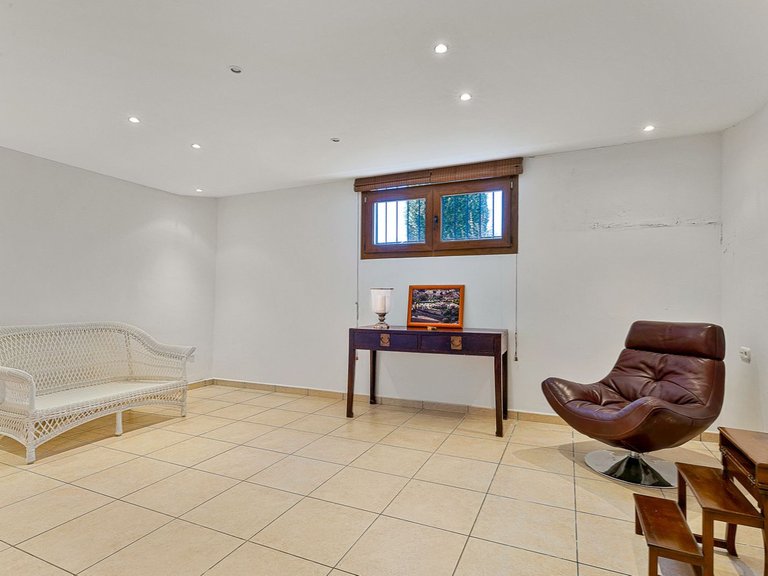 Villa for Sale in Coín, Malaga 39