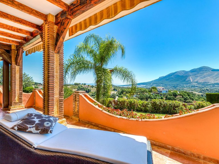 Villa for Sale in Coín, Malaga 42