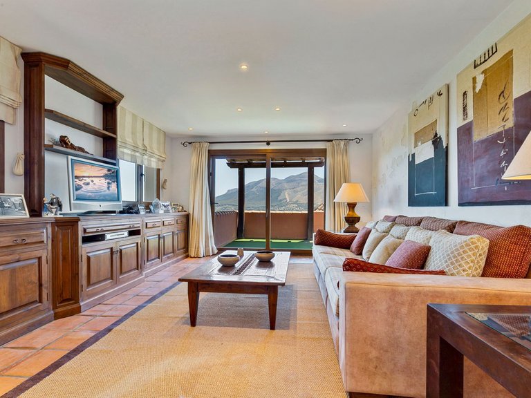 Villa for Sale in Coín, Malaga 5