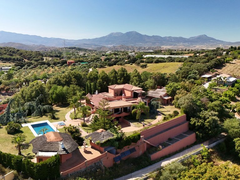 Villa for Sale in Coín, Malaga 64
