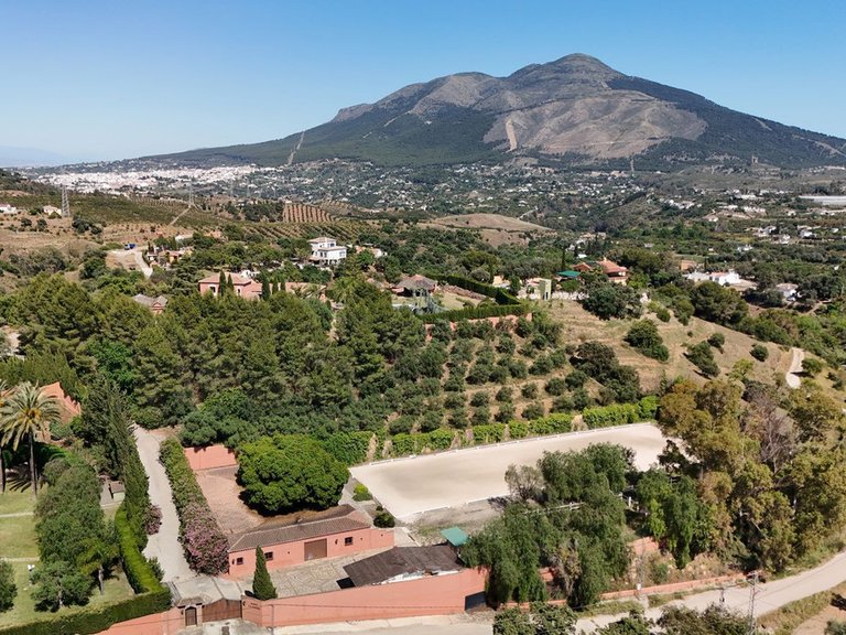 Villa for Sale in Coín, Malaga 68