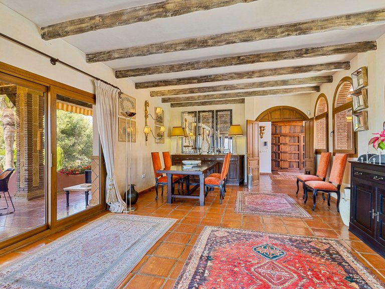 Villa for Sale in Coín, Malaga 8