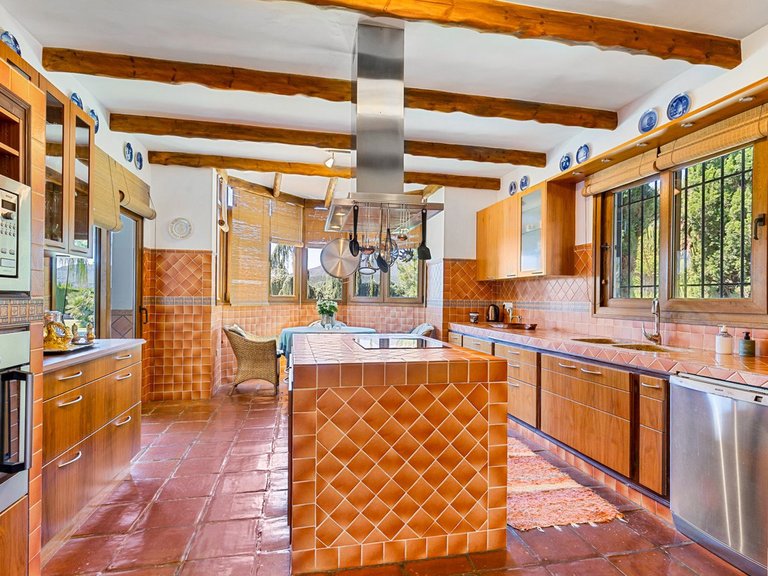 Villa for Sale in Coín, Malaga 9