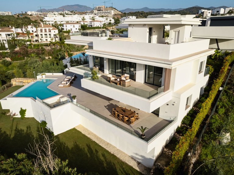 Villa for Sale in Estepona, Malaga 33