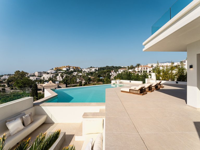 Villa for Sale in Estepona, Malaga 37